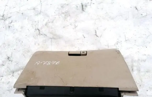 Subaru Legacy Glove box