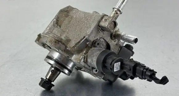 KIA Optima Fuel injection high pressure pump 331002A600 33100-2A600