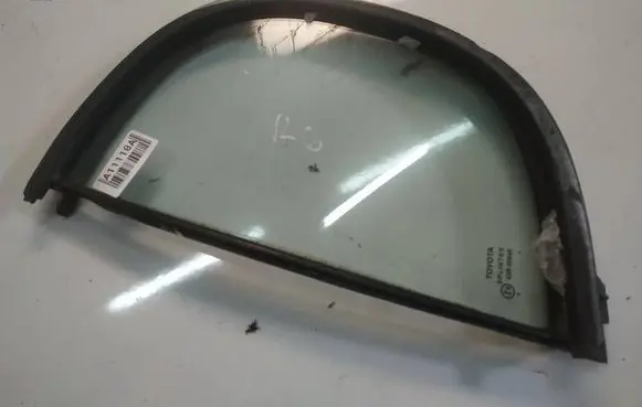 Toyota Yaris Rear vent window glass AS2