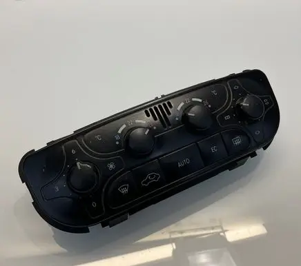 Mercedes-Benz C W203 Climate control unit A2038300785 C080462 9140010479