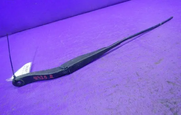Dacia Sandero Front wiper blade arm 288865045R