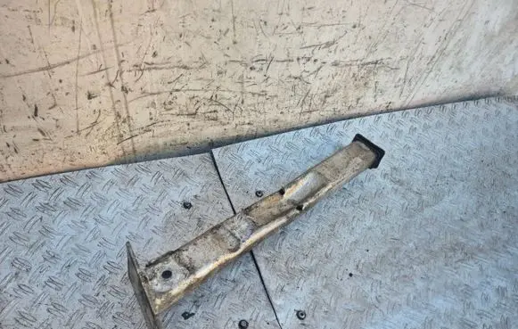 Peugeot 3008 I Front bumper shock/impact absorber 