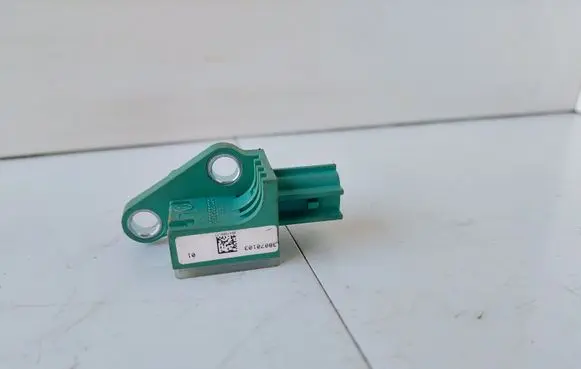 Volkswagen PASSAT B6 Airbag deployment crash/impact sensor 3C0909606