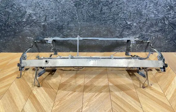 Mercedes-Benz C W204 Radiator support slam panel 