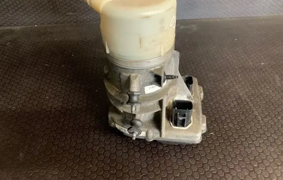Volvo XC60 Electric power steering pump 31340205