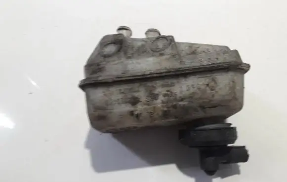 Renault Laguna I Brake fluid reservoir 7700823488 7700823489