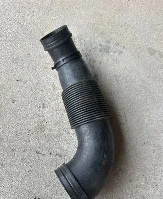 Audi Q7 4L Air intake hose/pipe 7L6129627F
