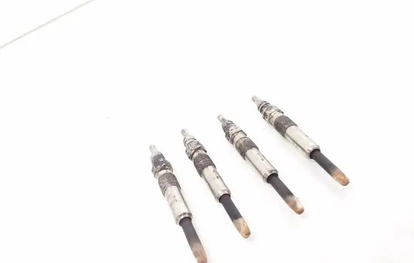 Volkswagen Golf III Glow plug 0250202022