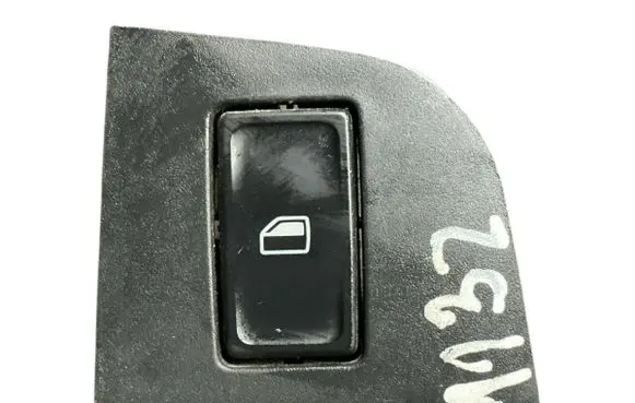 Skoda Octavia Mk3 (5E) Electric window control switch 5E0867185 5E0959855