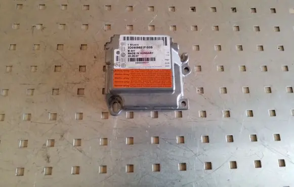 Volkswagen Touareg I Airbag control unit/module 3D0909601F