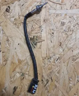 BMW 7 G11 G12 Exhaust gas temperature sensor 8576316
