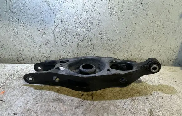 Rear upper control arm/wishbone