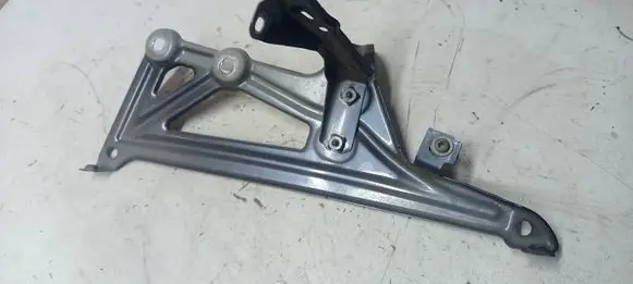 BMW X1 F48 F49 Fender mounting bracket 7329448