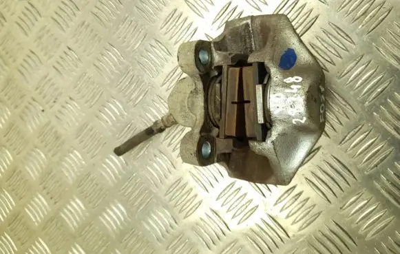Mercedes-Benz S W126 Rear brake caliper T235637