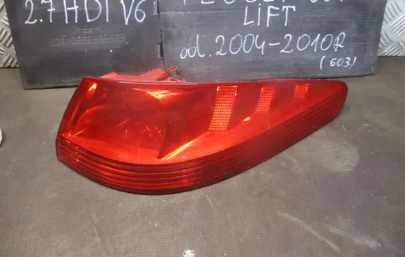 Peugeot 607 Rear/tail lights