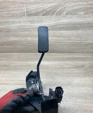 Toyota Verso Accelerator throttle pedal 7811135030