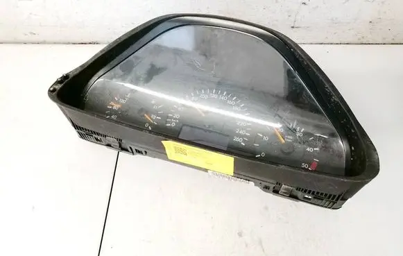 Mercedes-Benz E W210 Speedometer (instrument cluster) 110080063 110.080.063