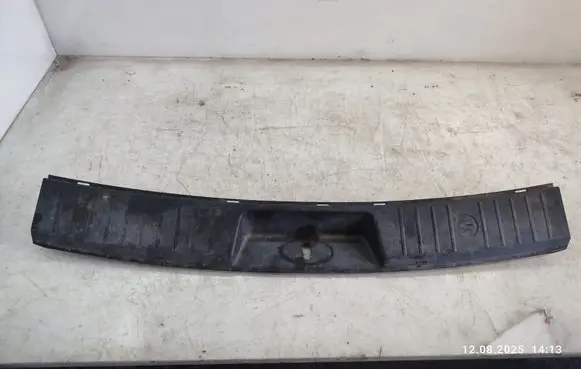 Hyundai ix 55 Trunk/boot sill cover protection 857703J000