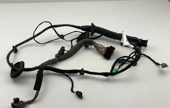 Volvo XC40 Front door wiring loom 32218853AA F16180 C75941019