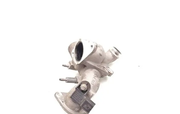 Nissan Juke I F15 Thermostat/thermostat housing 170741R 0281006108 8201038353