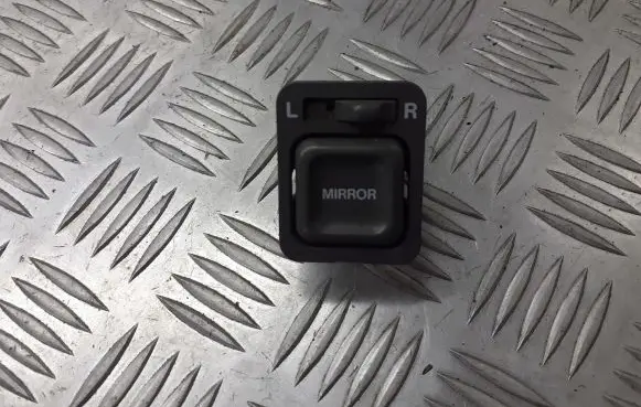 Honda CR-V Wing mirror switch 1834981