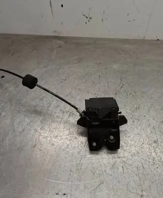 Mercedes-Benz C W203 Loading door lock A1717500085 A1717500185