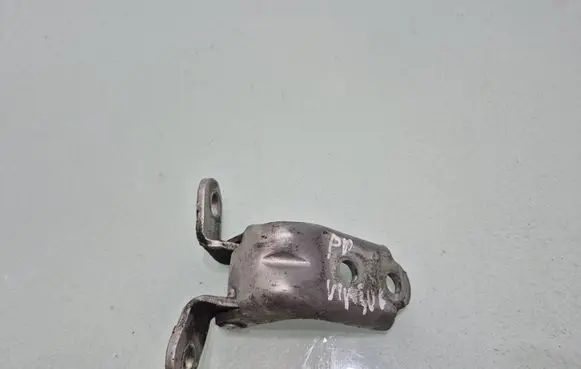 Hyundai Tucson JM Front door upper hinge 