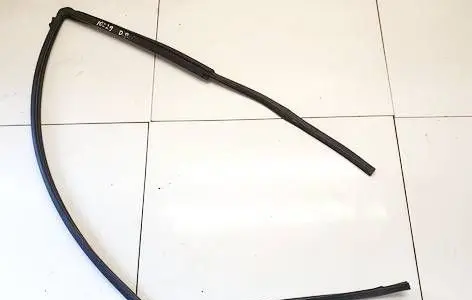 Toyota Yaris Rubber seal front coupe door 6814152010 68141-52010