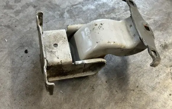 Renault Trafic III (X82) Loading door lower hinge 93867626
