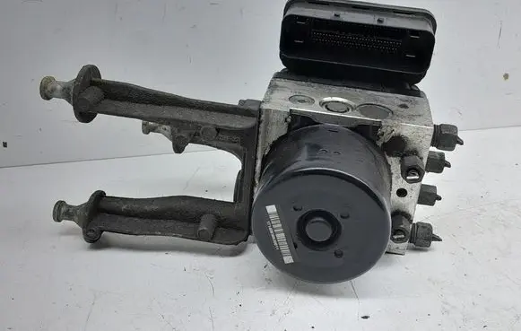 Lancia Thema ABS Pump P68157546AB 511B030B0F3