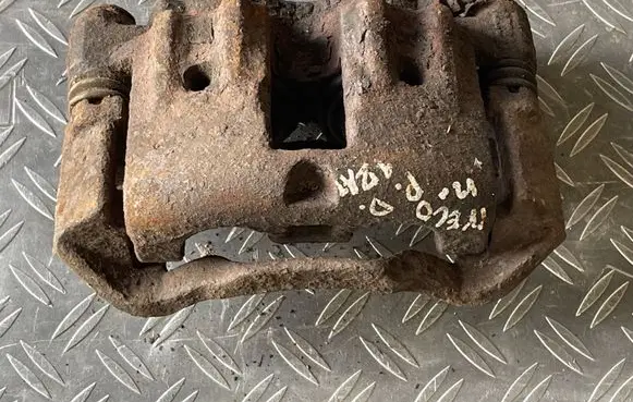 Iveco Daily 5th gen Front brake caliper