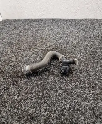 Mercedes-Benz GLC X253 C253 Engine coolant pipe/hose A2135014982