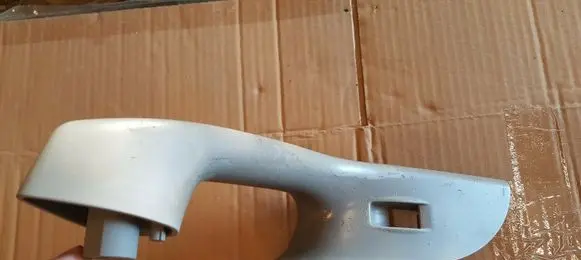 Volkswagen PASSAT B6 Rear door handle trim 3C2867179