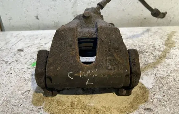 Ford Focus C-MAX Front brake caliper