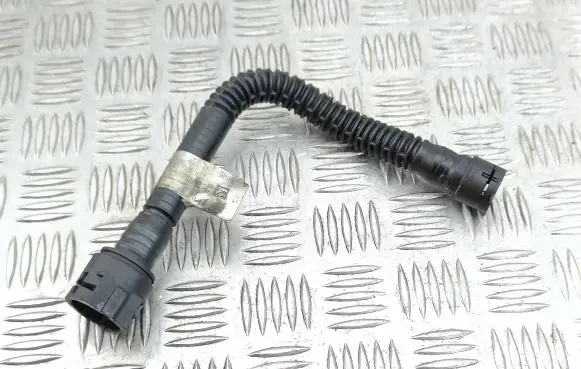 Opel Insignia A Engine coolant pipe/hose 55566095