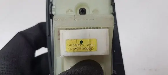 Toyota Avensis T250 Electric window control switch 54356022 54035144