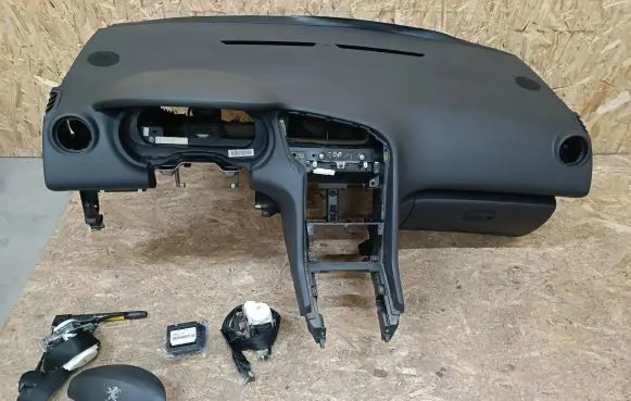 Peugeot 5008 Airbag set with panel 