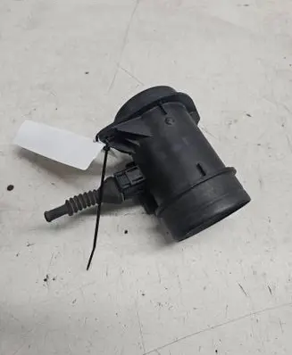 Volkswagen Golf IV Mass air flow meter 71822151