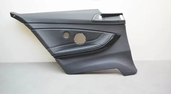 BMW 4 F32 F33 Coupe rear side trim panel 7302761