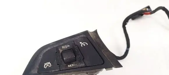 Opel Insignia A Steering wheel buttons/switches 13293155