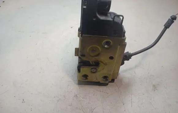 Renault Scenic II - Grand scenic II Front door lock 119121