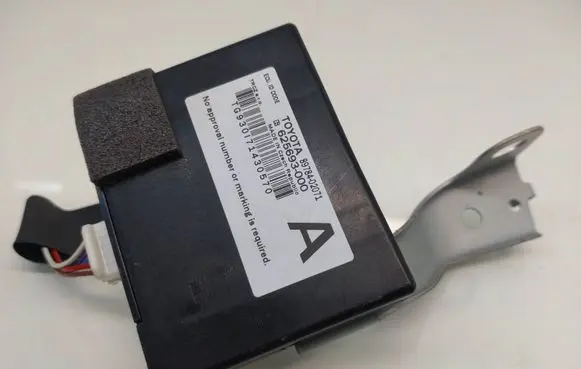 Toyota Auris E180 Immobilizer control unit/module 8978402071 625693000