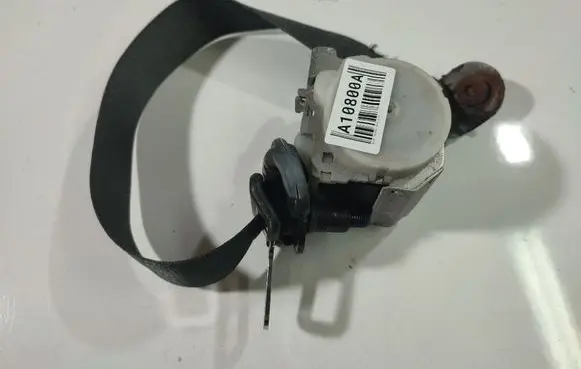 Opel Vectra C Rear seatbelt 041039