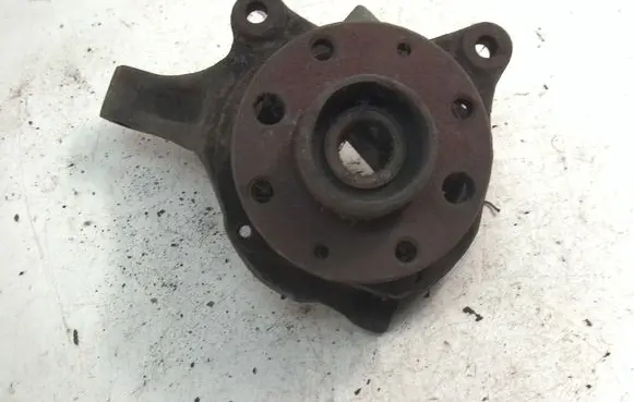 Renault 21 Front wheel hub spindle knuckle 
