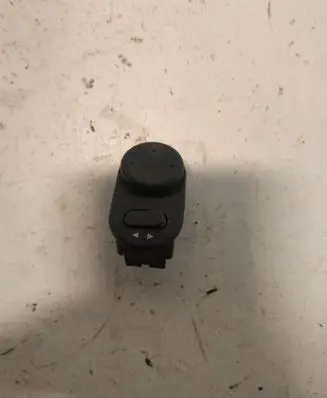 Opel Zafira A Electric window control switch