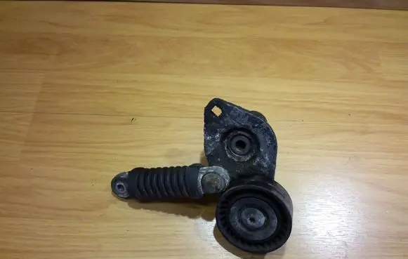 Peugeot 607 Generator/alternator belt tensioner 9635966680