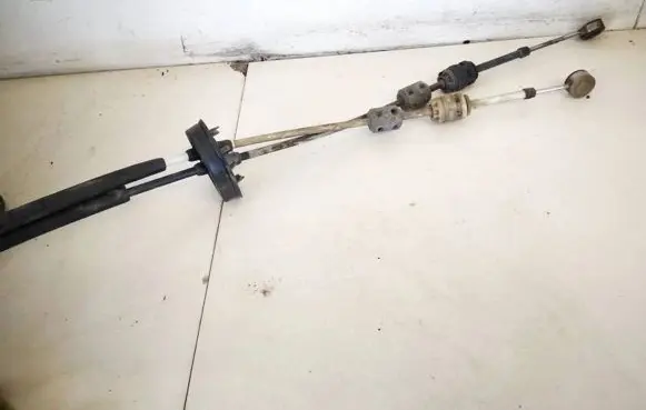 Opel Astra J Gear shift cable linkage