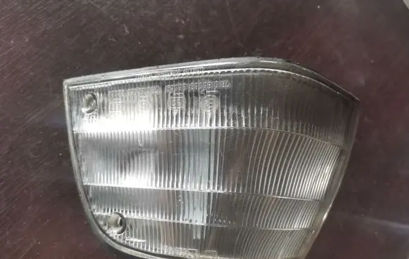 Mazda 323 Front indicator light 21661249