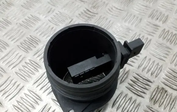 Volkswagen PASSAT B6 Mass air flow meter 03G906461C 0281002735