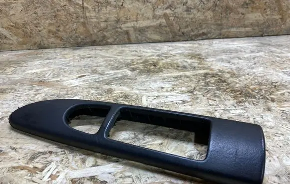 Mercedes-Benz CL C216 Front door window switch trim A2167200589